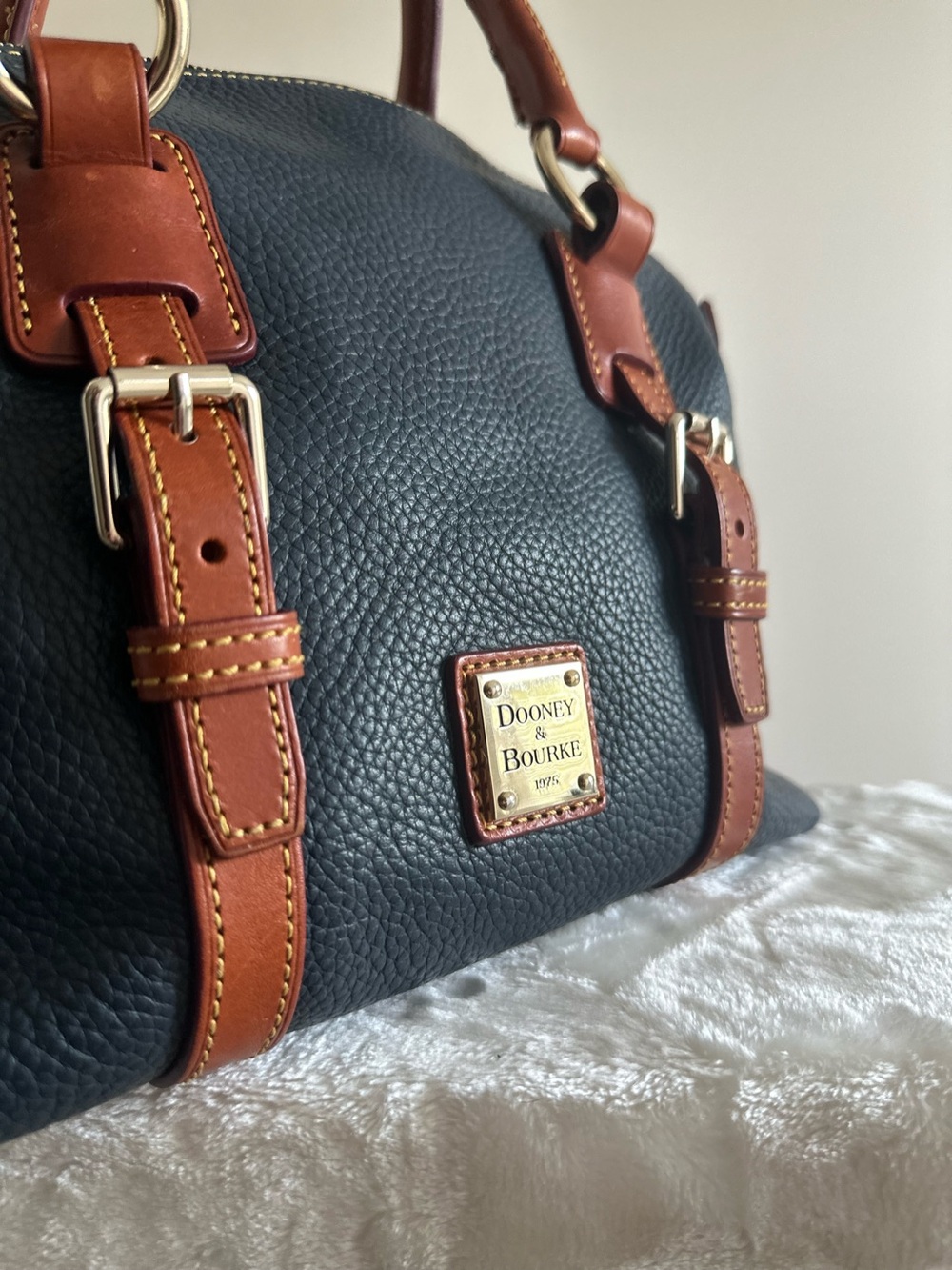 Dooney & Bourke Pebble Leather Bristol Satchel in Navy Blue EUC - Picture 7 of 15